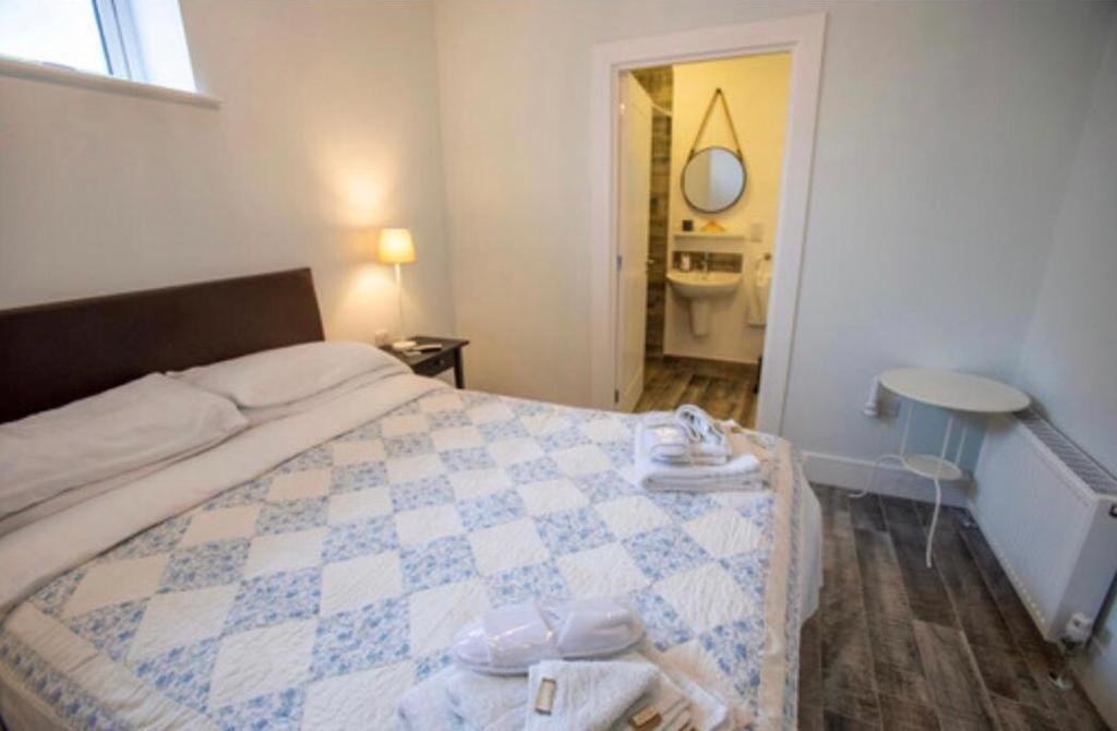 Josies Place At Waters Edge Self Catering Apartment Glenarm Екстериор снимка