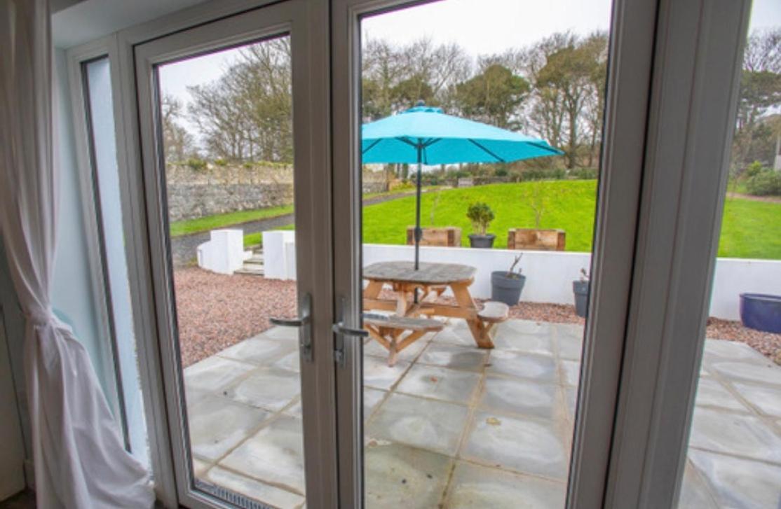 Josies Place At Waters Edge Self Catering Apartment Glenarm Екстериор снимка