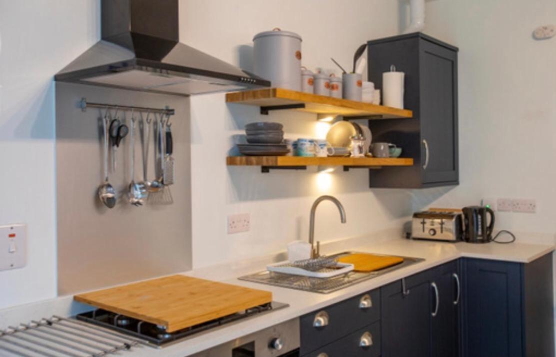 Josies Place At Waters Edge Self Catering Apartment Glenarm Екстериор снимка